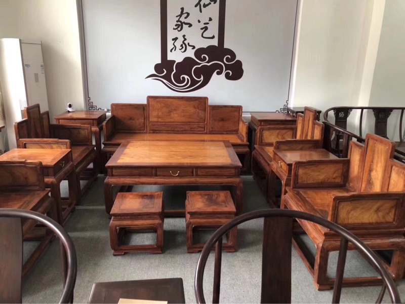 越南黄花梨的学名,海南黄花梨木中黄金之称