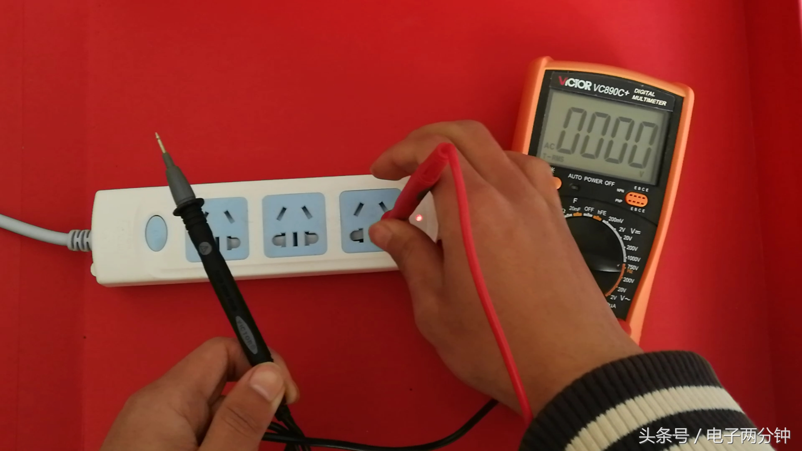 万用表交流档测直流为什么是2倍,万用表怎么测量线路交流还是直流