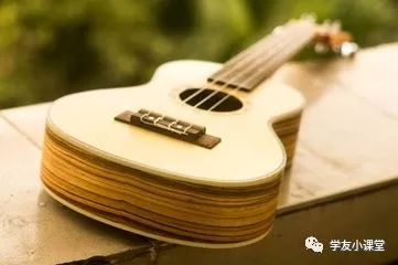 6弦尤克里里新手入门教程,尤克里里玩具新手入门教程