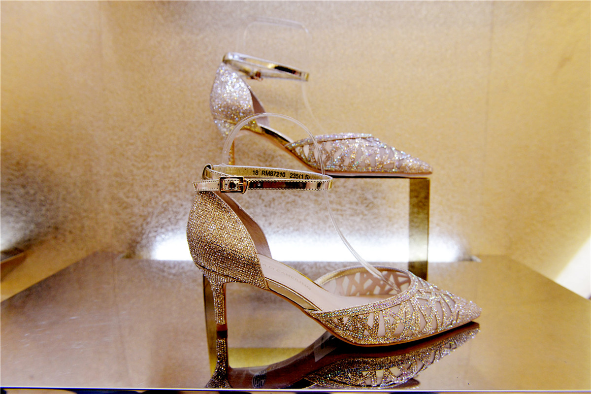 重庆解放碑街拍摄影馆,解放碑每天美女街拍时间