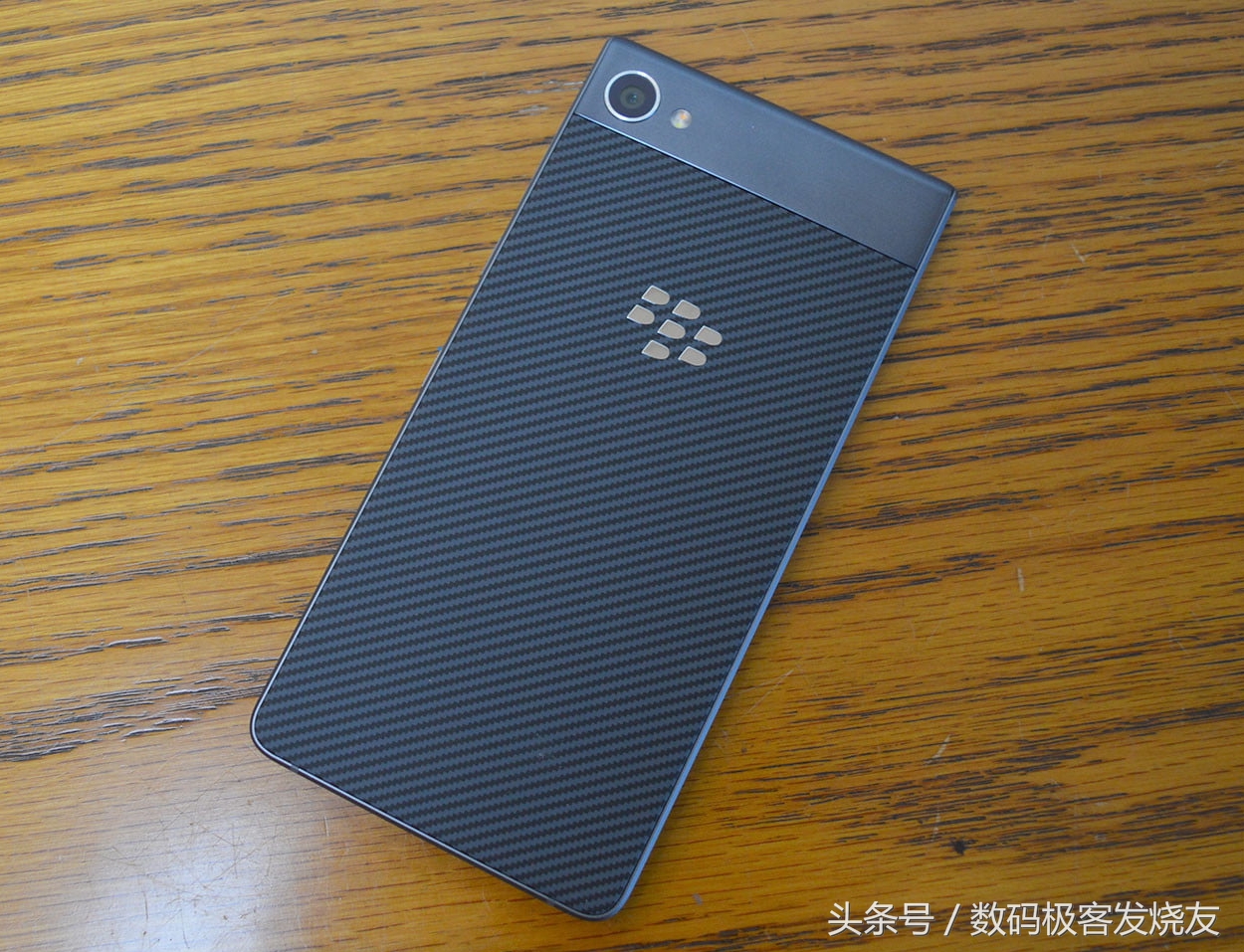 黑莓motion曝光,黑莓motion8.0系统