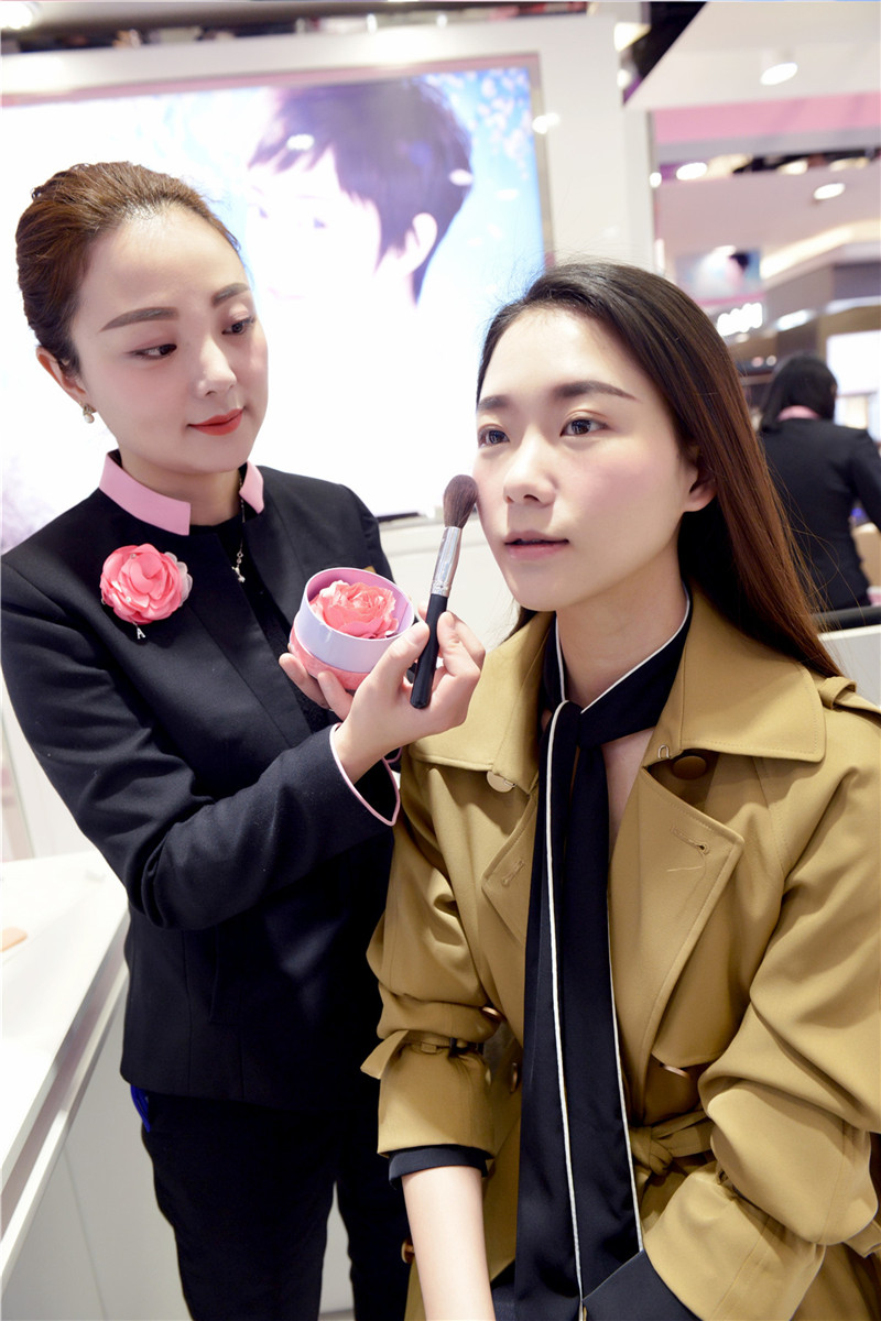 重庆解放碑街拍摄影馆,解放碑每天美女街拍时间