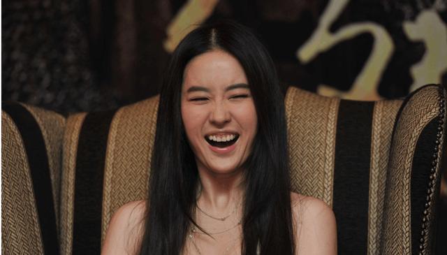 蔡少芬黄晓明主持金鸡奖,蔡少芬黄晓明