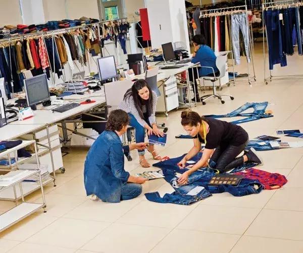 zara是什么牌子什么档次,女朋友每天逛商城