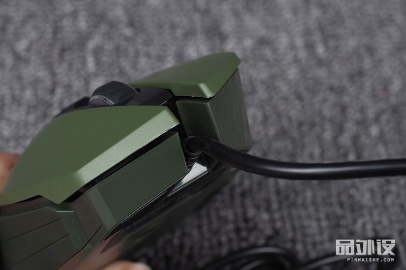 达尔优牧马人em915鼠标拆解,达尔优em915黑色裂纹版游戏鼠标