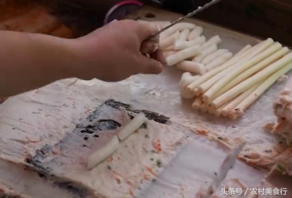 韩国人爱吃的“鱼糕”百吃不腻的小吃,你们有吃过吗