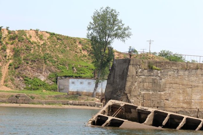 中朝边境美丽的风景,中朝边境桃花盛开的地方