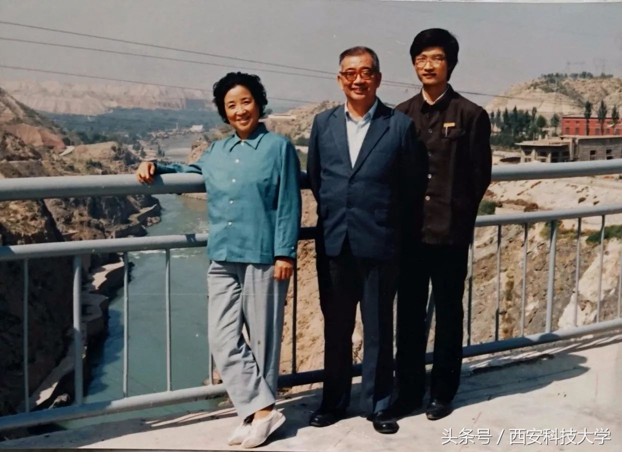 女神节致敬母亲,女神节致敬光芒万丈的她们