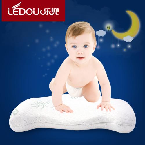 月嫂怎么给宝宝睡头型,月嫂带过的宝宝头型