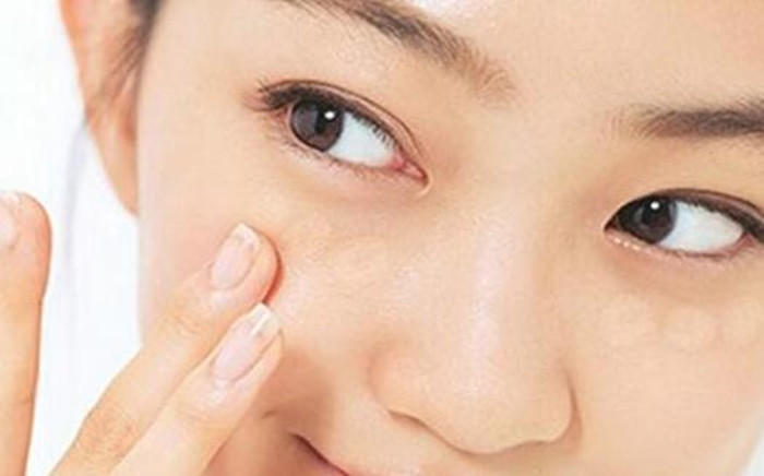 皮肤油不好化妆？学这几招妆容服帖又清爽