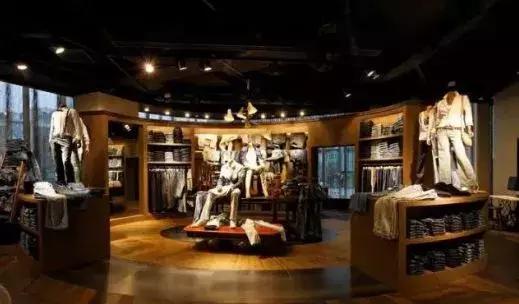 在电商的冲击下实体店该如何生存,实体店真的被电商击垮了吗