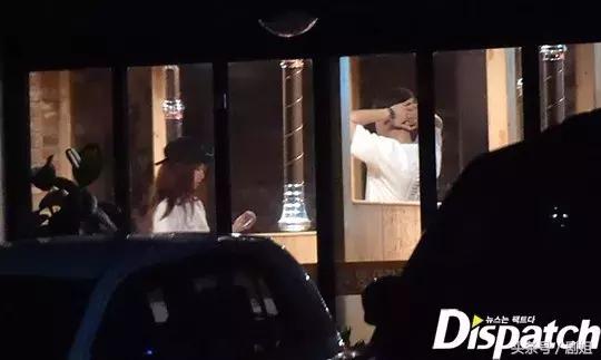 两人恋情实锤,被曝恋情后现身