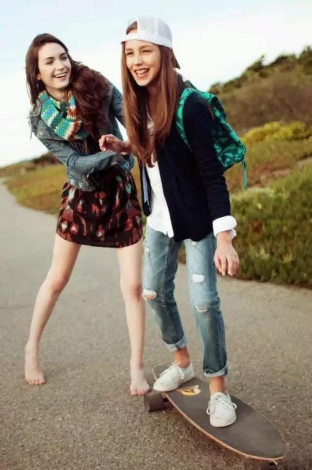 三个闺蜜拍照的最美姿势,40岁三个闺蜜拍照姿势大全