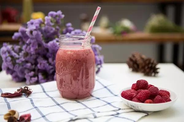 怎样做好一杯鲜果汁,怎样做一杯养生的果汁