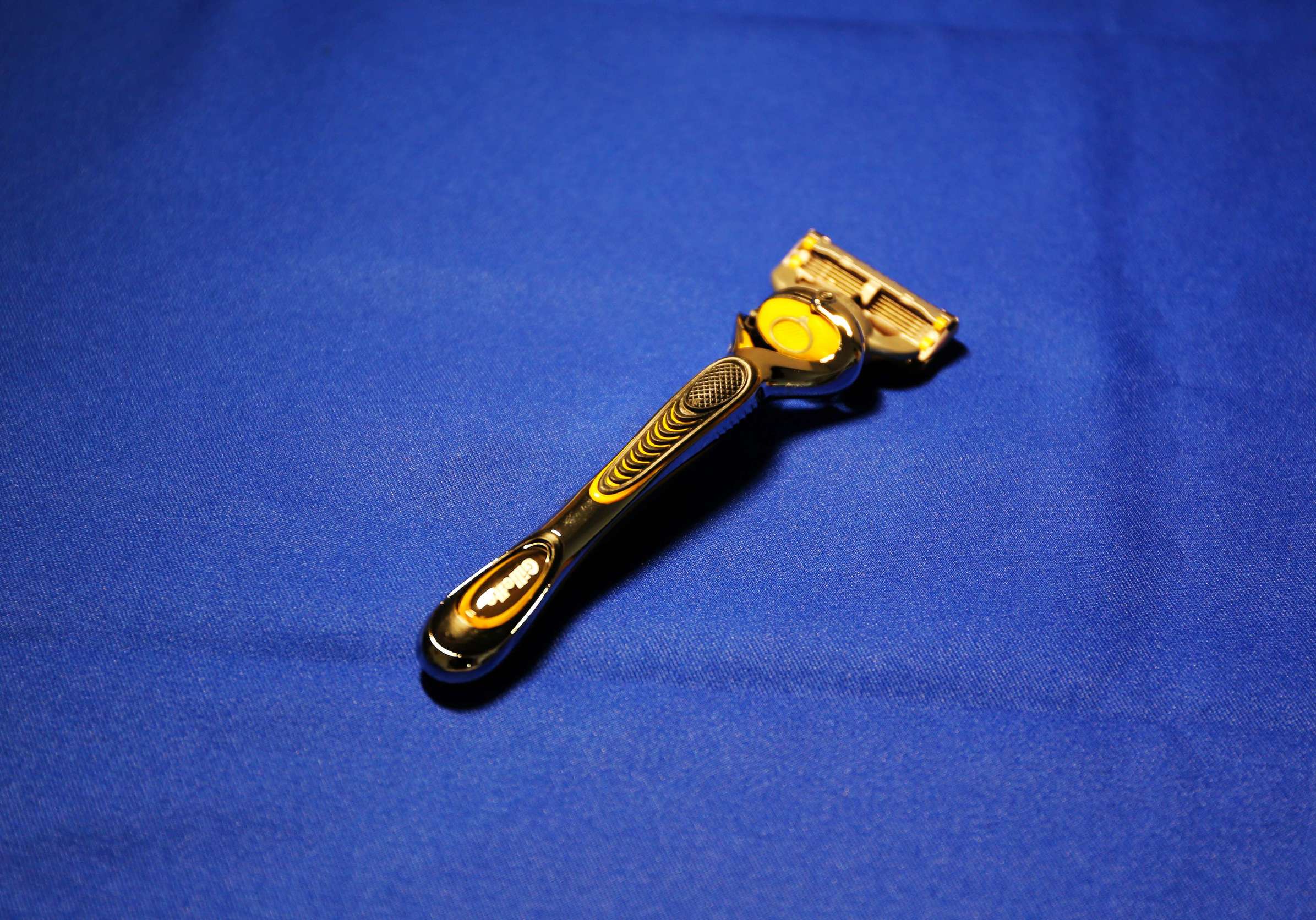 吉列致护和锋隐的区别,吉列锋隐致顺刀头可以通用么