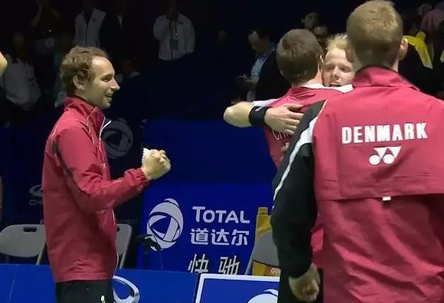 李宗伟世界冠军梦碎时刻,李宗伟七次世界冠军梦碎时刻