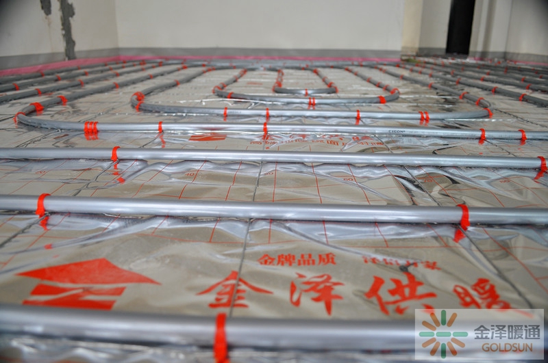 家里安装的水地暖怎么供最划算,水地暖安装哪个最实惠