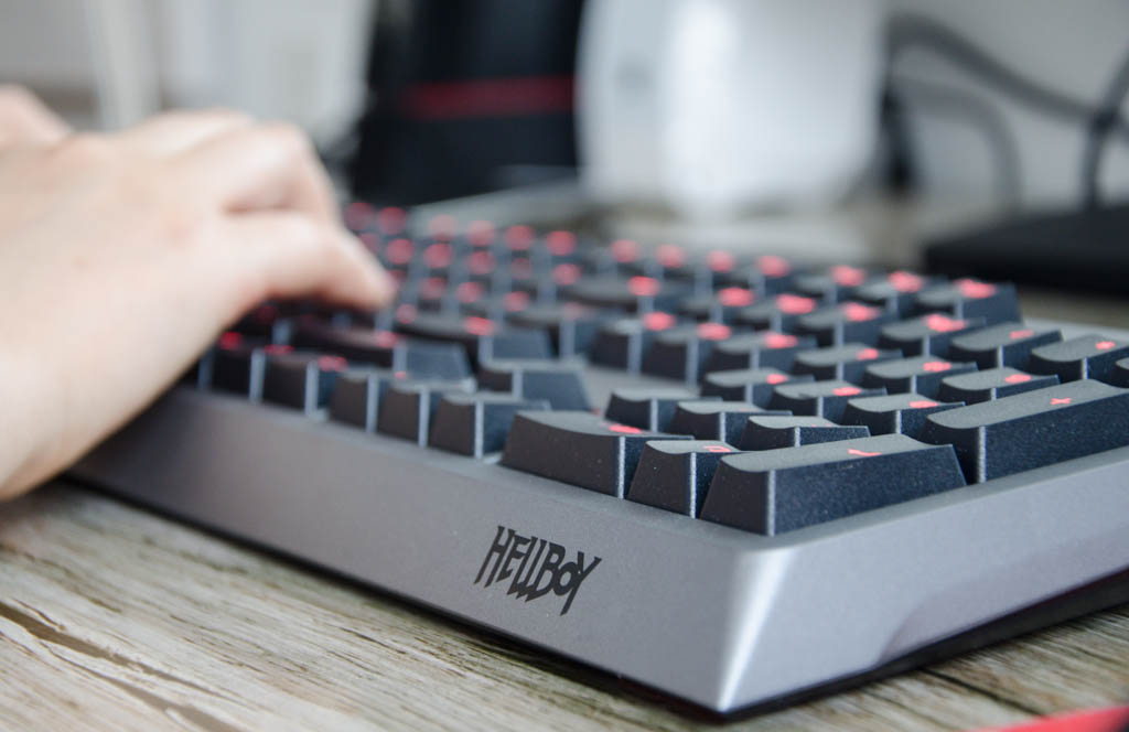 入门黑轴红轴机械键盘,机械键盘可能正在毁掉你的手腕