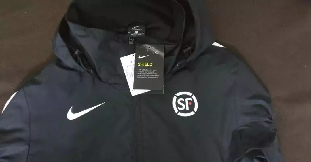 超有范！顺丰与Nike联手，新款工服曝光！