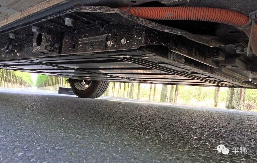 试驾北汽bj40,北汽eu260电动车怎么样