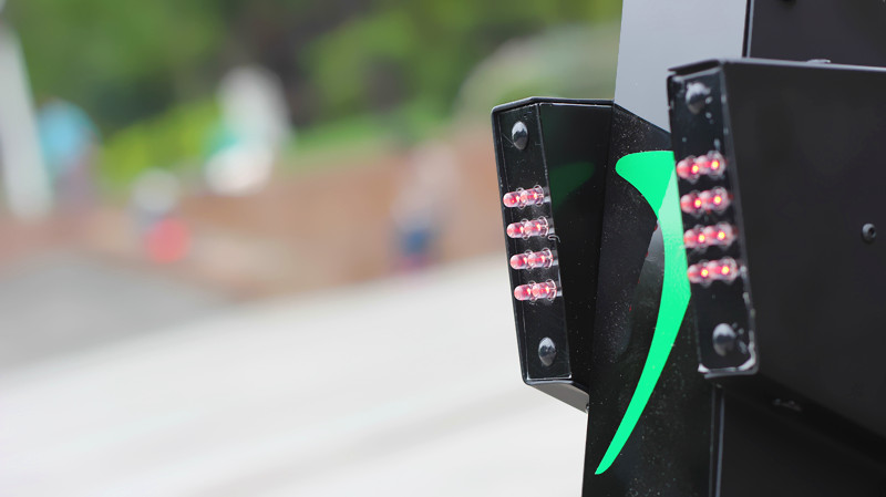 站着开车也很酷即酷立行电动车全体验