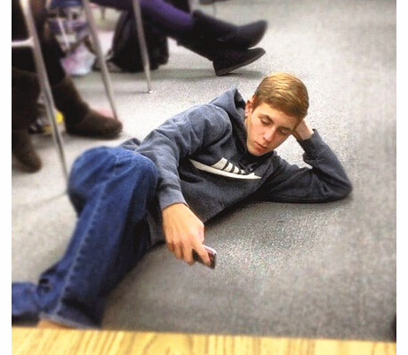 自拍是一种病配音,自拍已成为一种病了