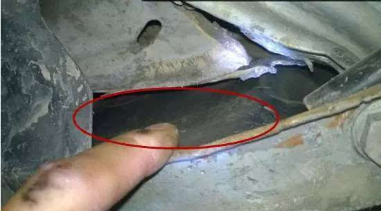 买二手车车内异响,男子花十几万买新车发现异响