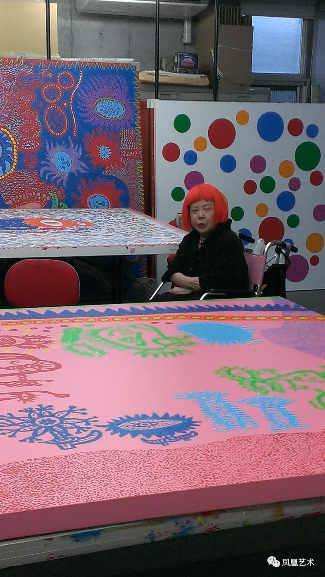 凤凰艺术｜陆蓉之：女神草间弥生，刚刚跨入89岁生日