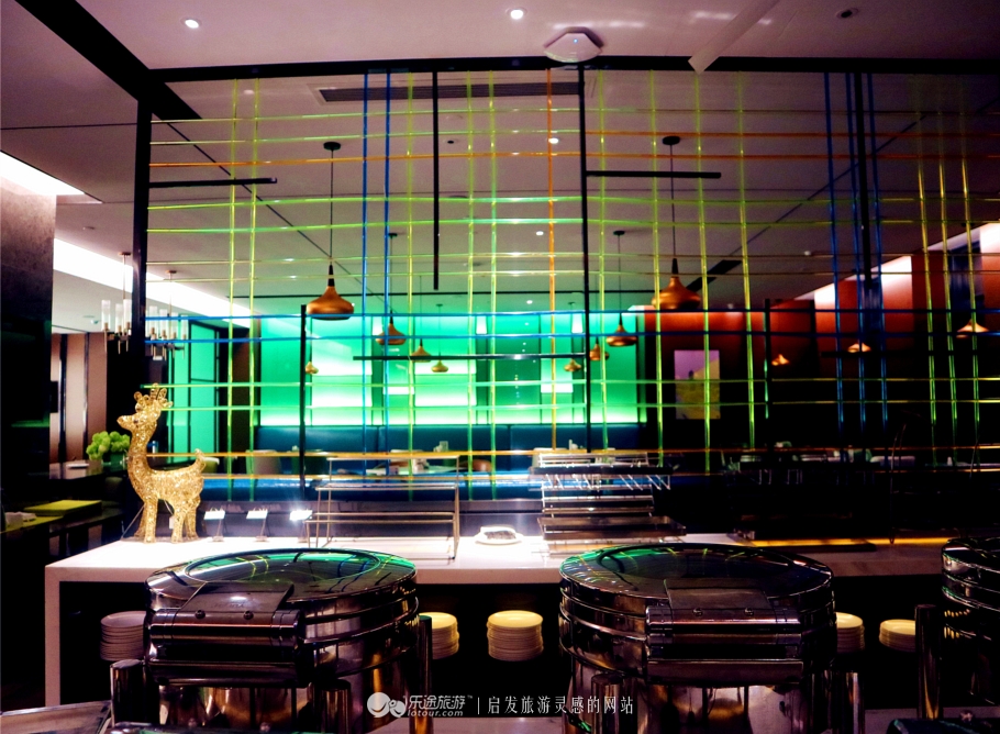 做一家有品质有温度的酒店,轻奢酒店大堂办公