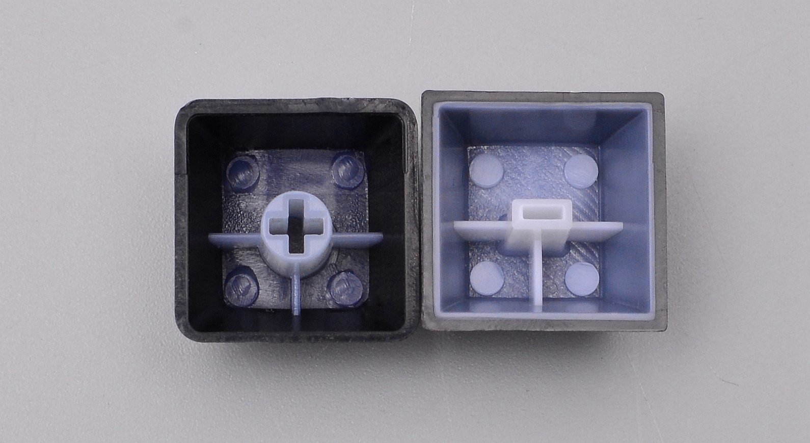 可换轴机械键盘走向2.0时代，E元素三防机械键盘对比拆解