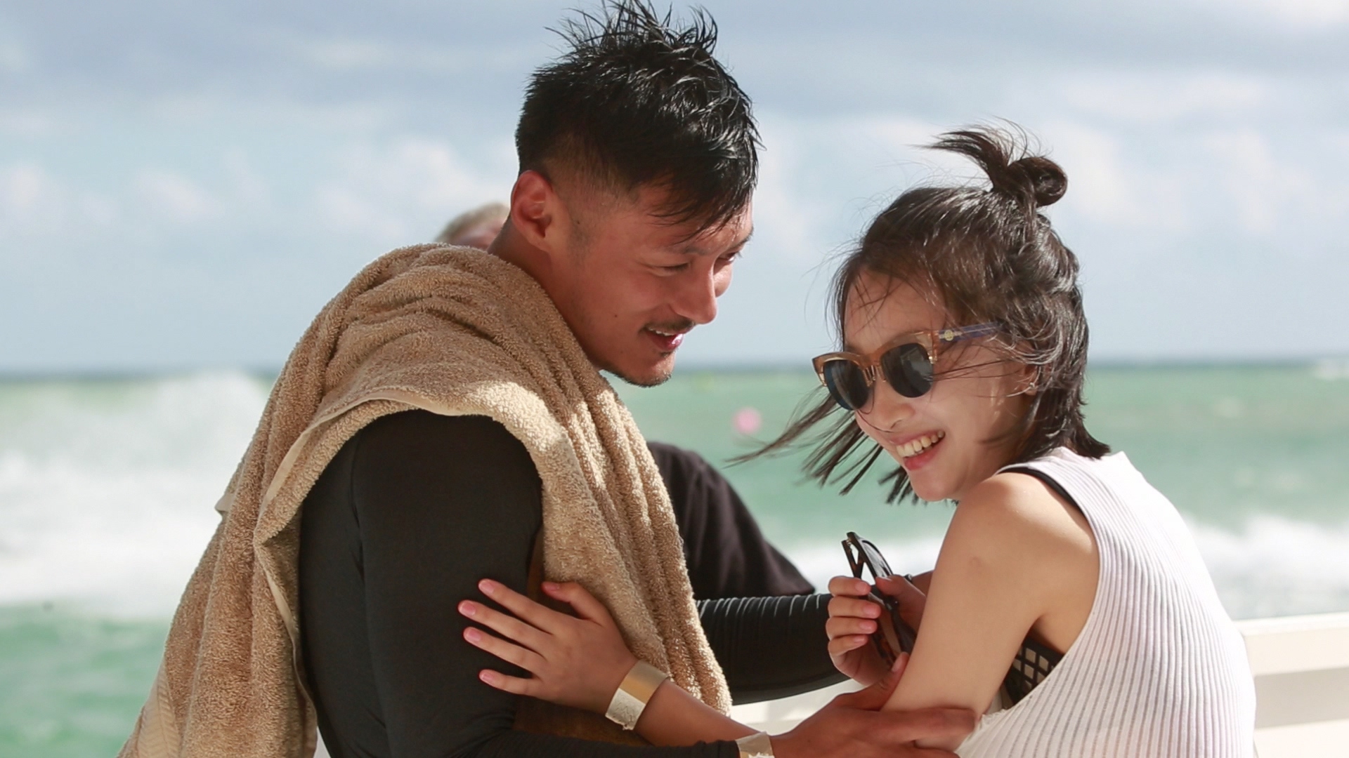 夏威夷和周冬雨,余文乐周冬雨夏威夷