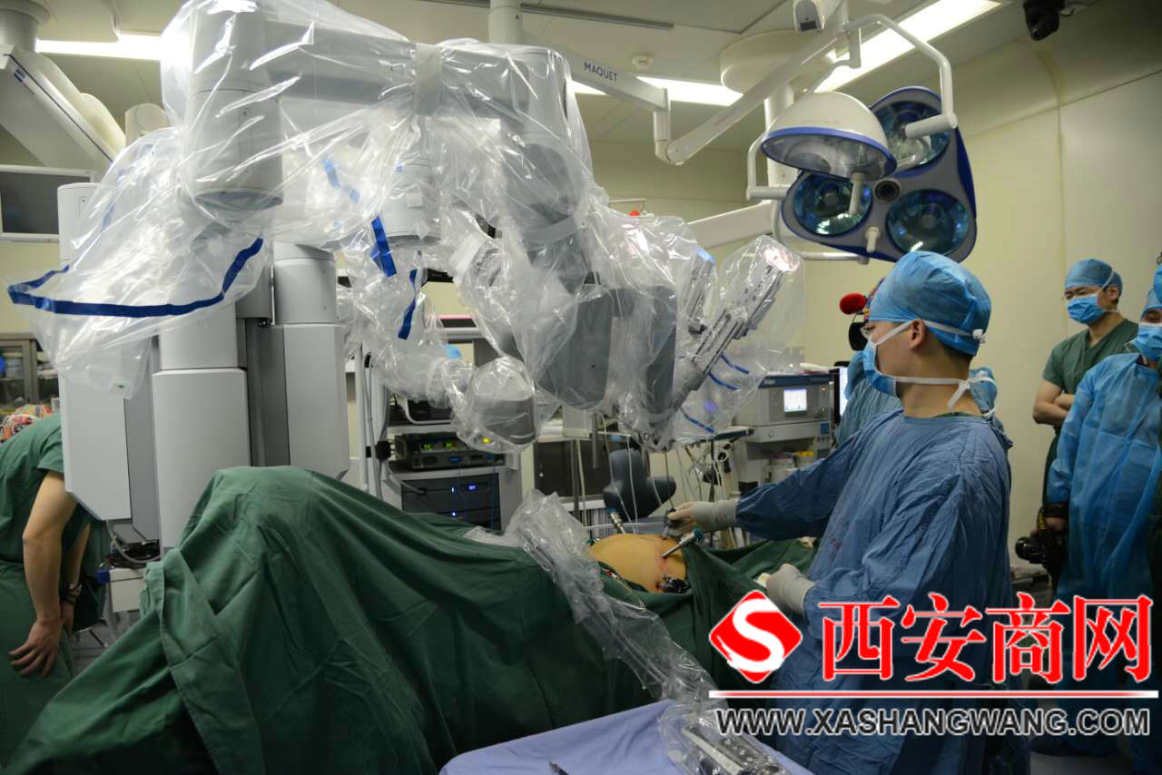 交大一附院引进机器人手术系统实施首例前列腺癌根治术