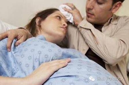 宫缩见红破水的知识,宫缩见红是什么样