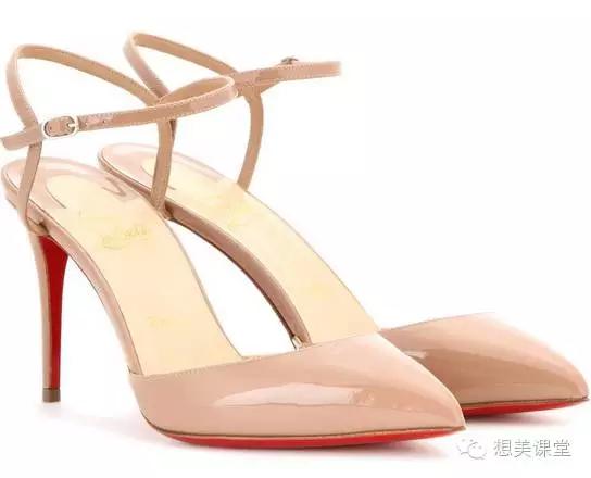 怎么穿高跟鞋显腿细长视频,超长版高跟鞋怎么穿才好看