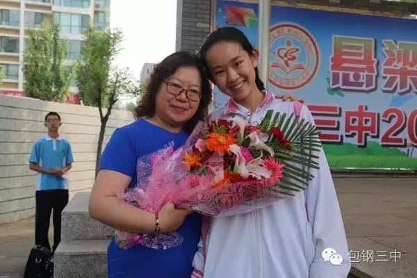 毕业不哭六年级,毕业不哭配乐朗诵