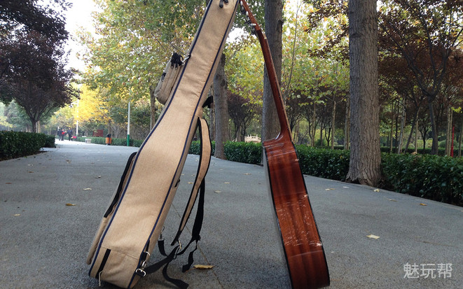 最新的智能吉他,智能手机你见过吗