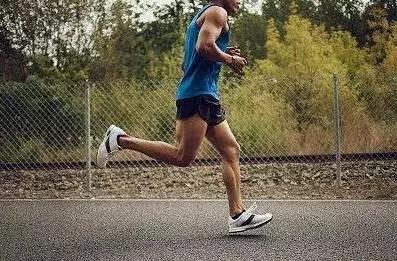 运动导致低血糖的常见病因和防治,剧烈运动低血糖的症状或表现