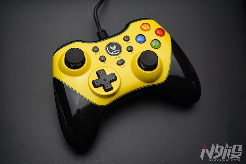 雷柏v600游戏手柄评测,雷柏v600s手柄无线连接