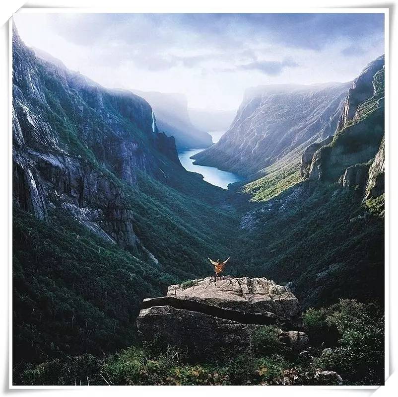 一块钱到达美国,一万块钱可以去加拿大吗