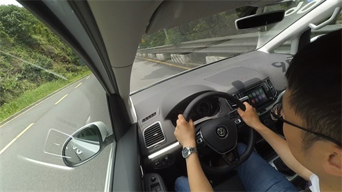 动力好空间大舒适的车,大众夏朗1.4试驾怎么样