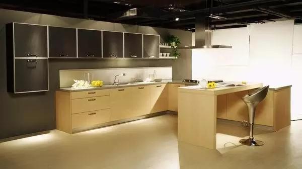 橱柜门板怎么选好打理,橱柜门板哪里买好一点