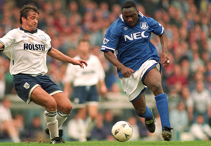 足球初恋的视频,足球初恋巴乔