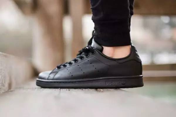 黑色防水黑武士鞋,小黑鞋测评推荐