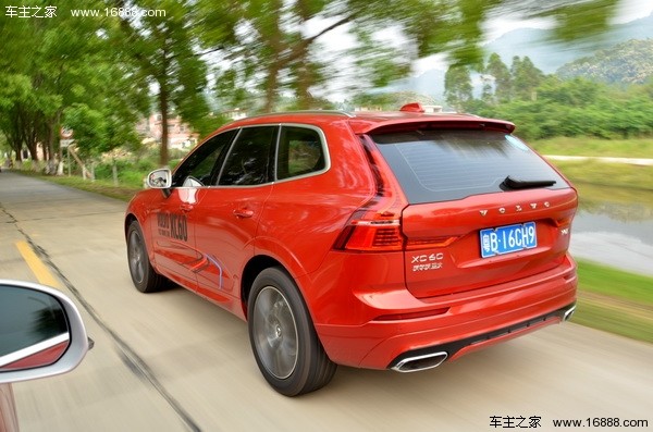沃尔沃xc60自动驾驶视频,沃尔沃xc60自动驾驶讲解