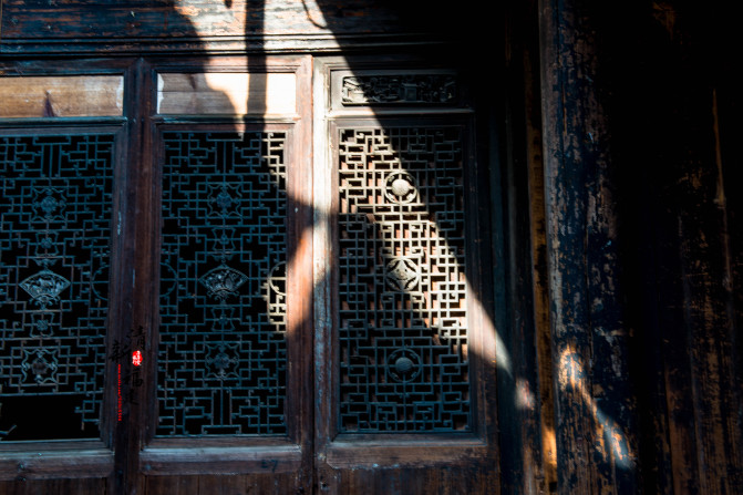 杞诲鏃呰,杞诲鍑鸿