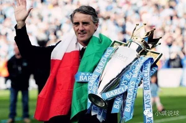 既是教练又是足球运动员的人,既是好的球员又是好的教练