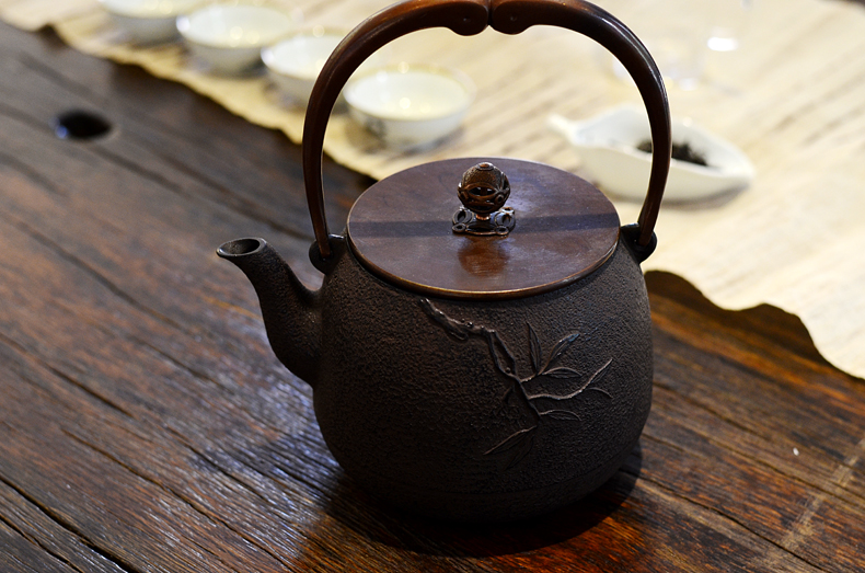 国产铁壶与日本铁壶,选国产还是日系