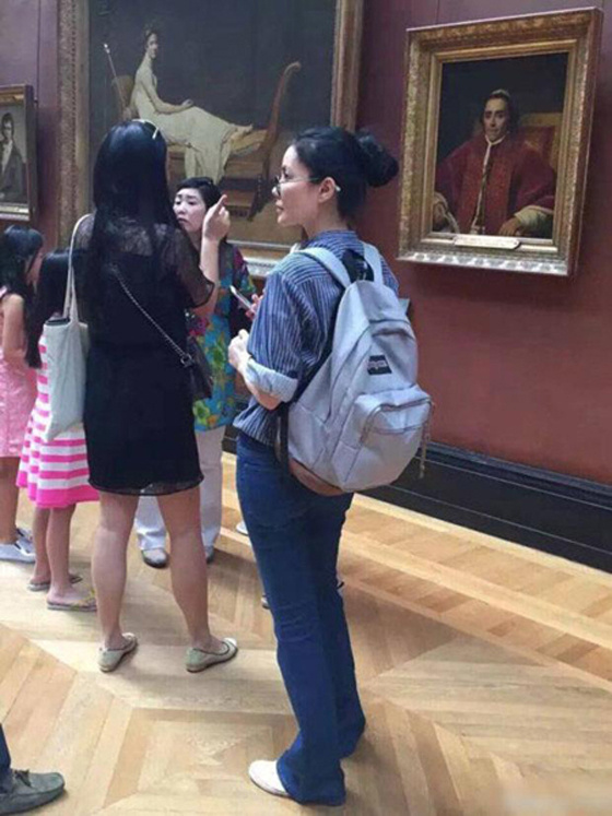 杨幂小糯米买包包,杨幂小宋佳