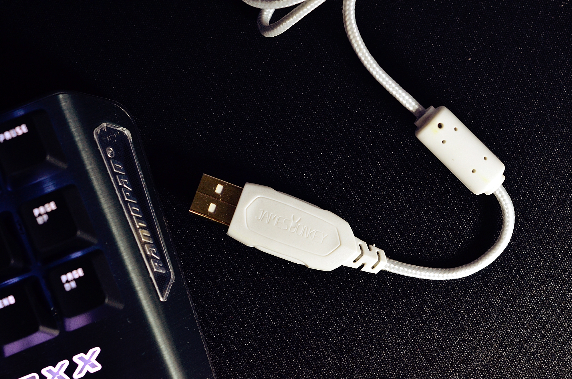 谁说它只能用来LOL,办公应用也拿手---贱驴325绝尘鼠标