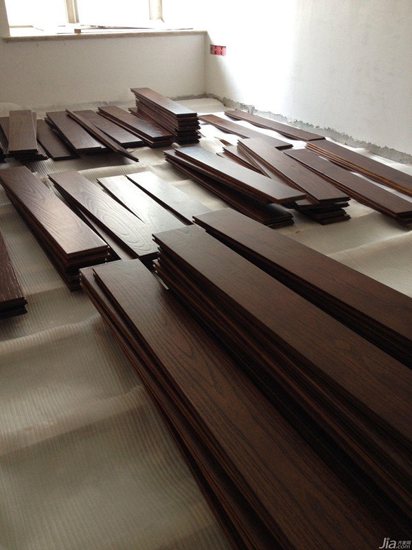 78平方两室一厅复古美式,20万装修3室两厅两卫美式